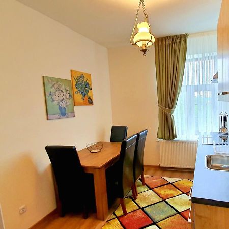Zur Krone Aparthotel Widdershausen エクステリア 写真