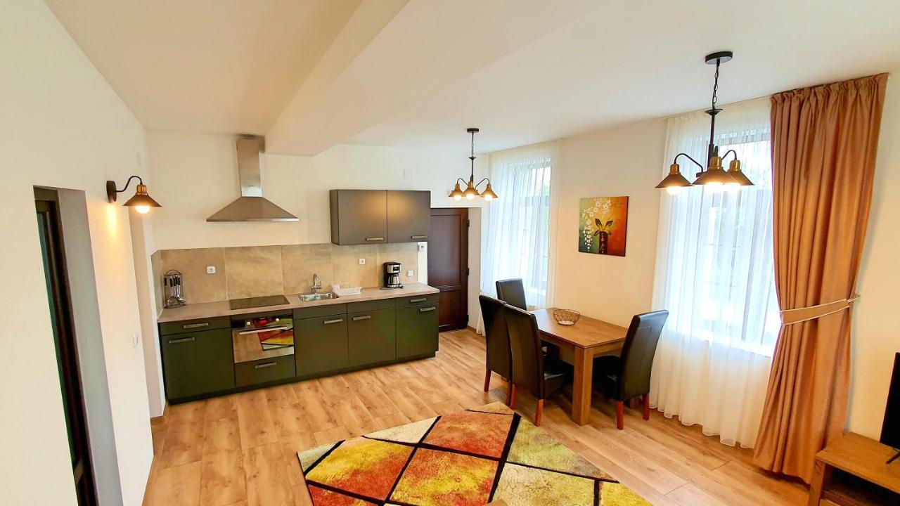 Zur Krone Aparthotel Widdershausen エクステリア 写真