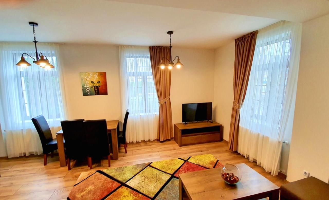 Zur Krone Aparthotel Widdershausen エクステリア 写真