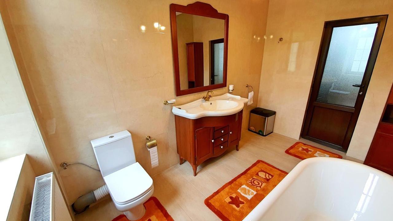 Zur Krone Aparthotel Widdershausen エクステリア 写真