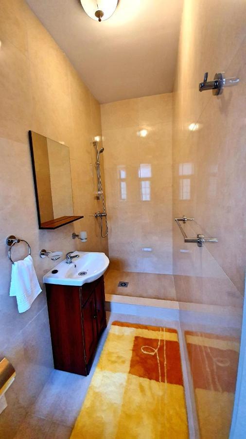Zur Krone Aparthotel Widdershausen エクステリア 写真