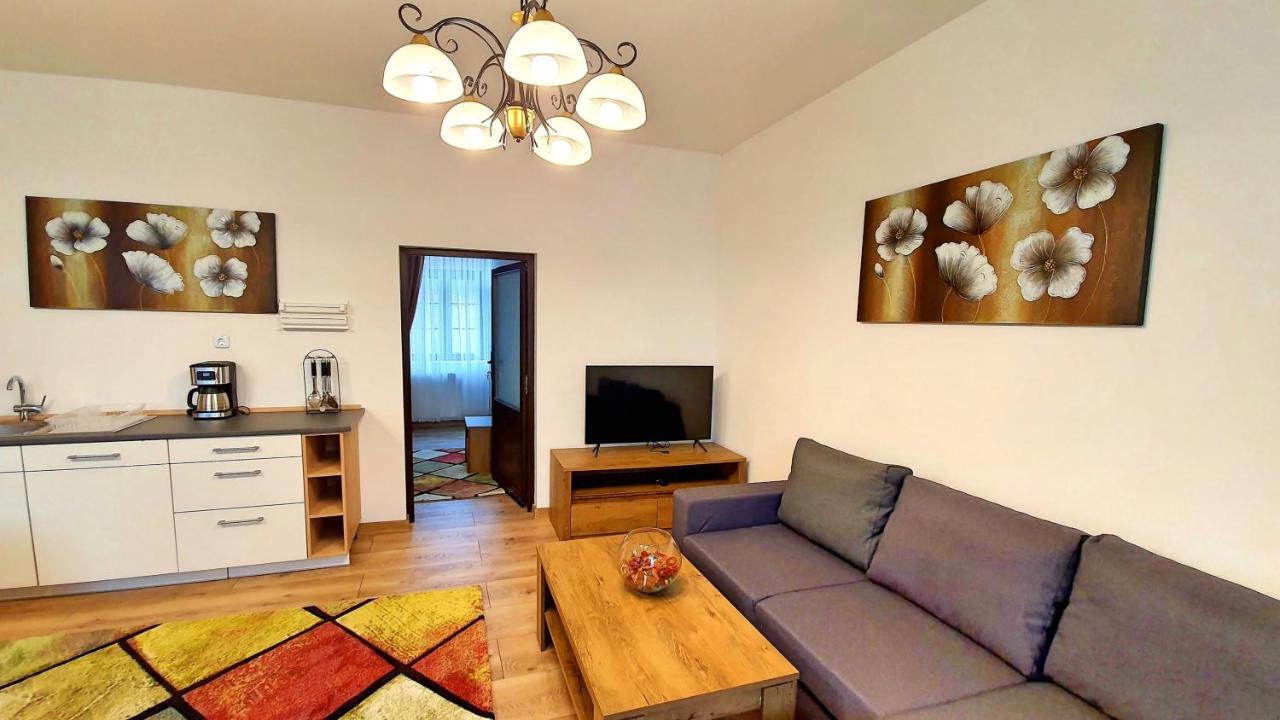 Zur Krone Aparthotel Widdershausen エクステリア 写真